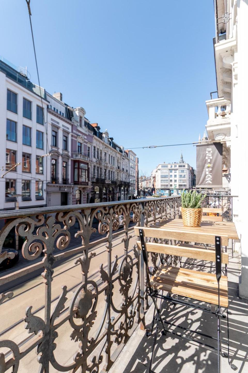 Bright, Spacious Apartments & Perfectly Located In The Heart Of Gent Ngoại thất bức ảnh
